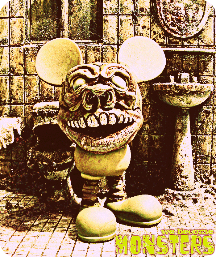 WBM_MickeyBathroomBreak.W