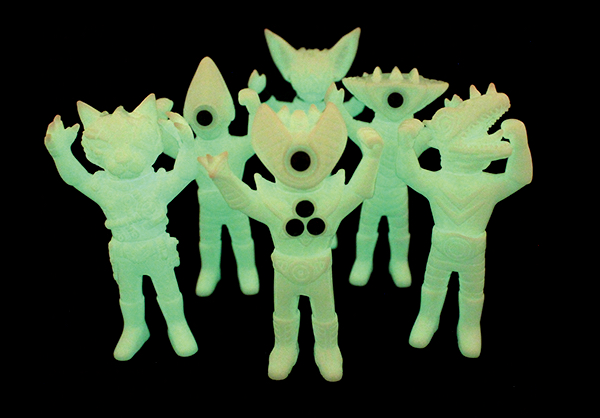 glow_heroes_and_villains_set